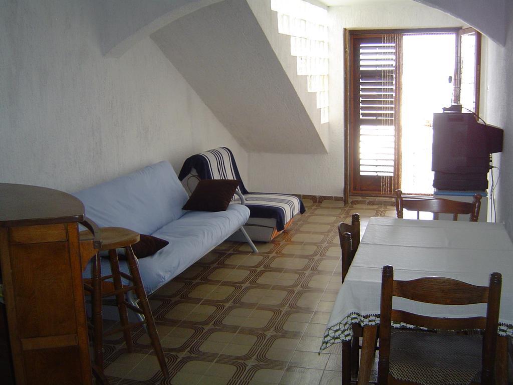 Apartmani Lukin Betina  Exterior photo